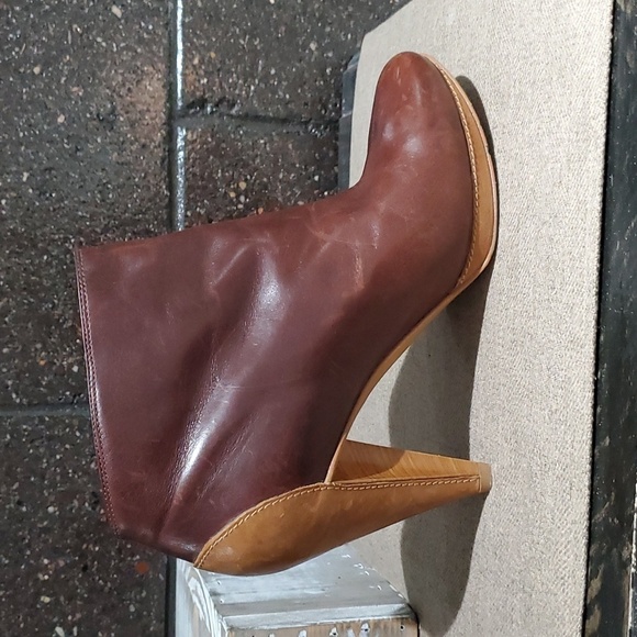 VINTAGE RETRO FOSSIL ALLISON BROWN TWO TONE HEELED BOOTS SIZE 8.5 LEATHER - Picture 12 of 15